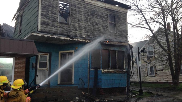 Fire destroys vacant building in Yarmouth
