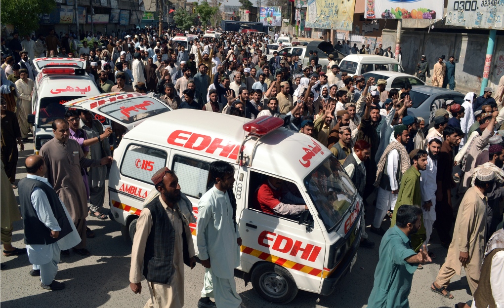 Pakistan bus attack kills 22