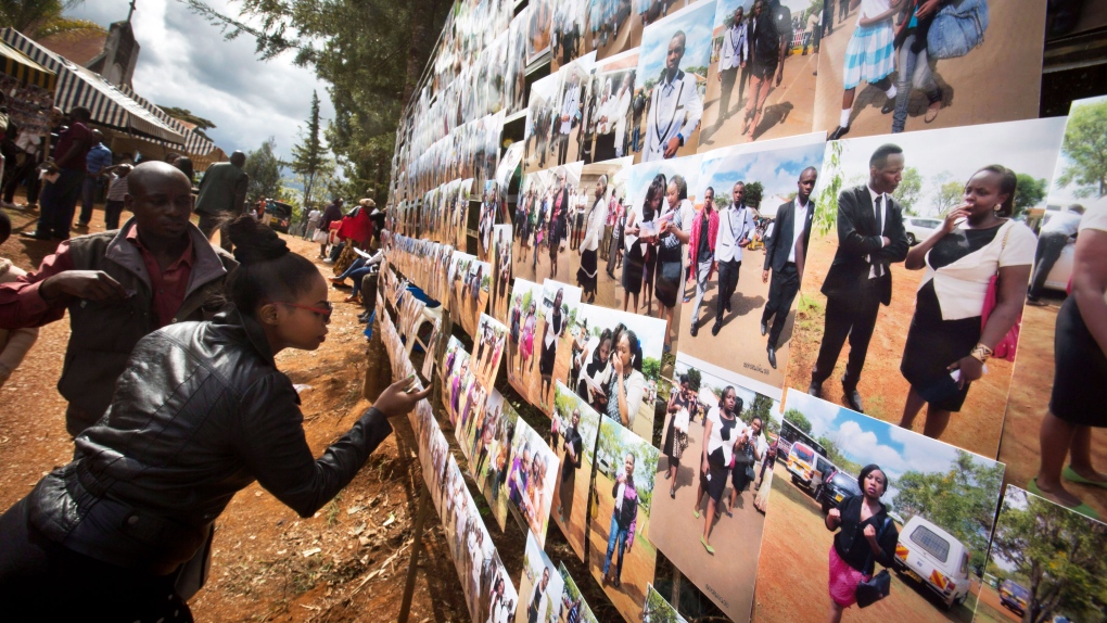 Garissa University mourners