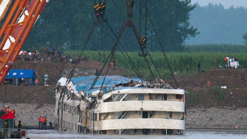 Eastern Star is lifted out of the Yangtze