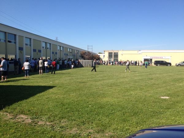 Hundreds in line for Formet job fair (Sean Irvine/CTV)