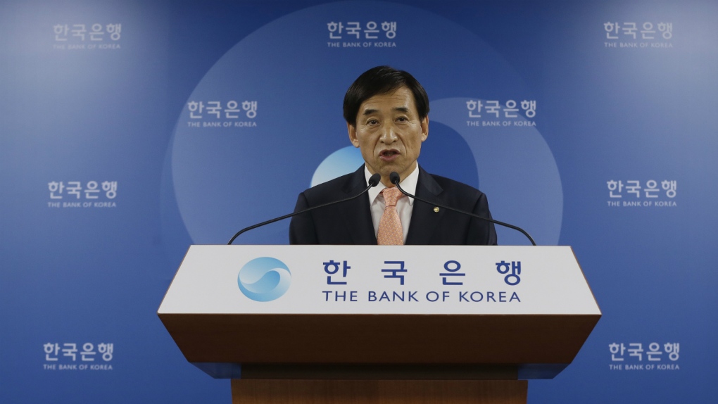 Governor of Bank of Korea cuts growth forecast