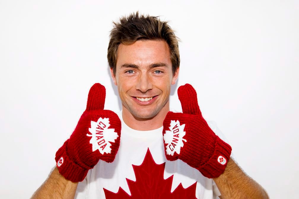 Team Canada mittens