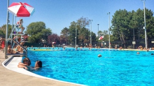 The Sunnyside Gus Ryder pool is shown. (Instagram / @ronbat)