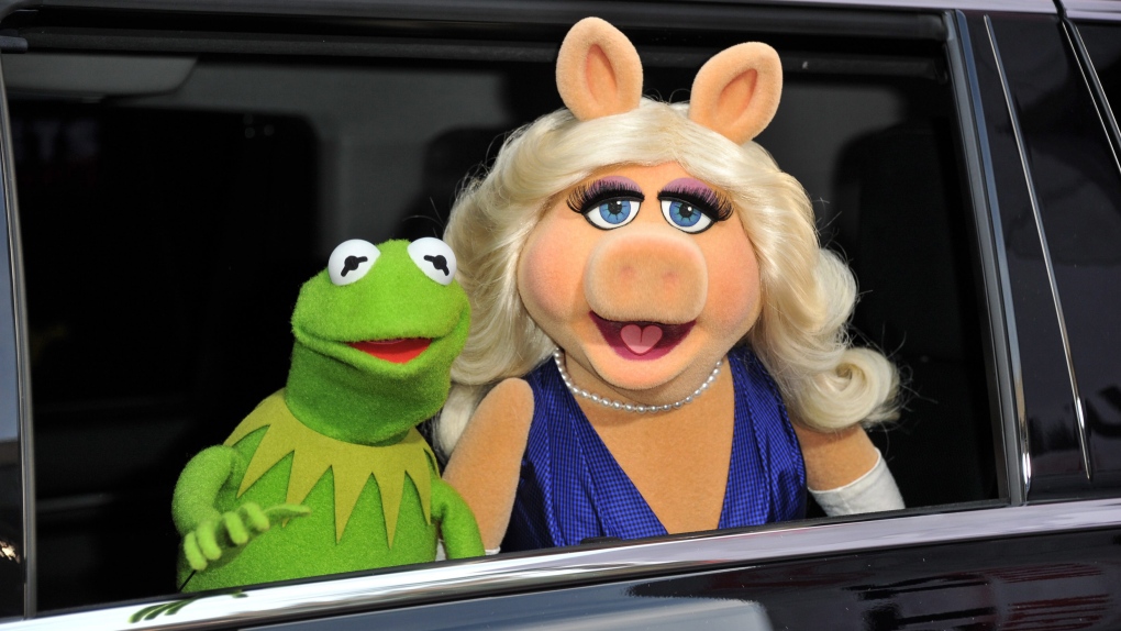 Kermit the Frog and Miss Piggy call it quits