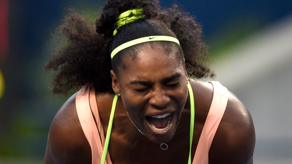 Serena Williams beats Roberta Vinci