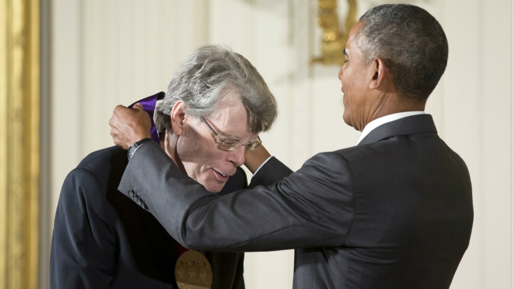Stephen King awarded national medal of arts