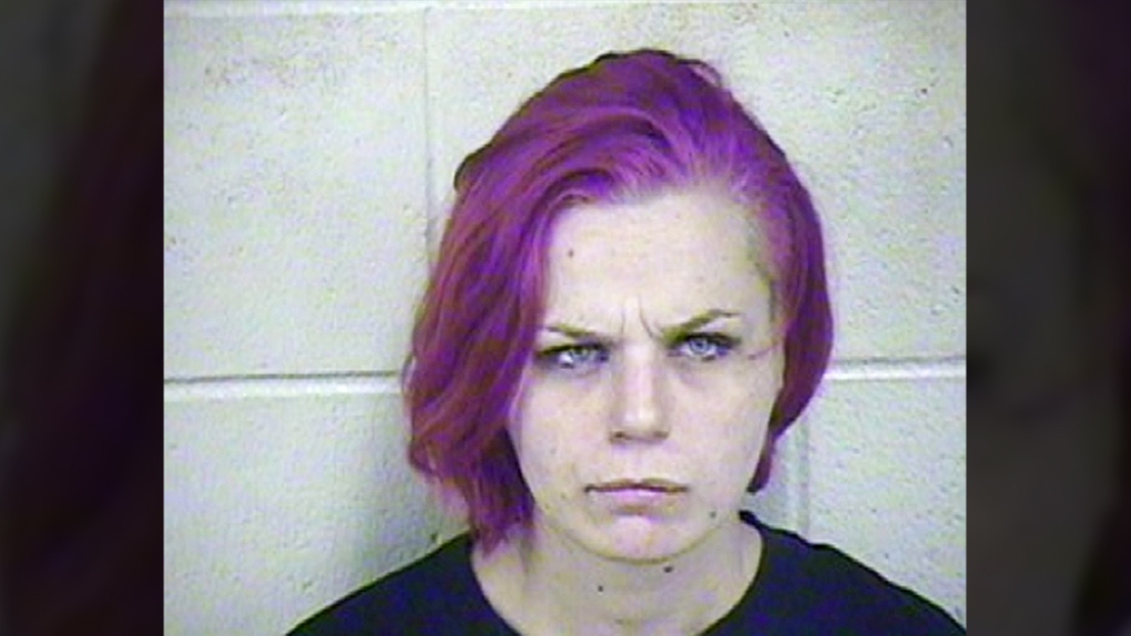 U.S. woman charged with felony child endangerment