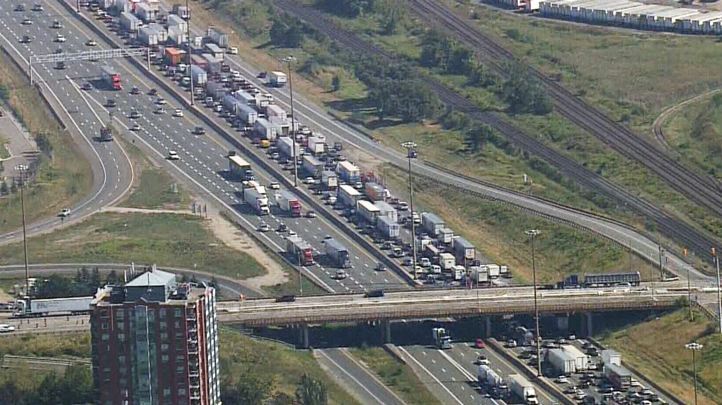 LIVE3: Traffic chaos on Highway 401 