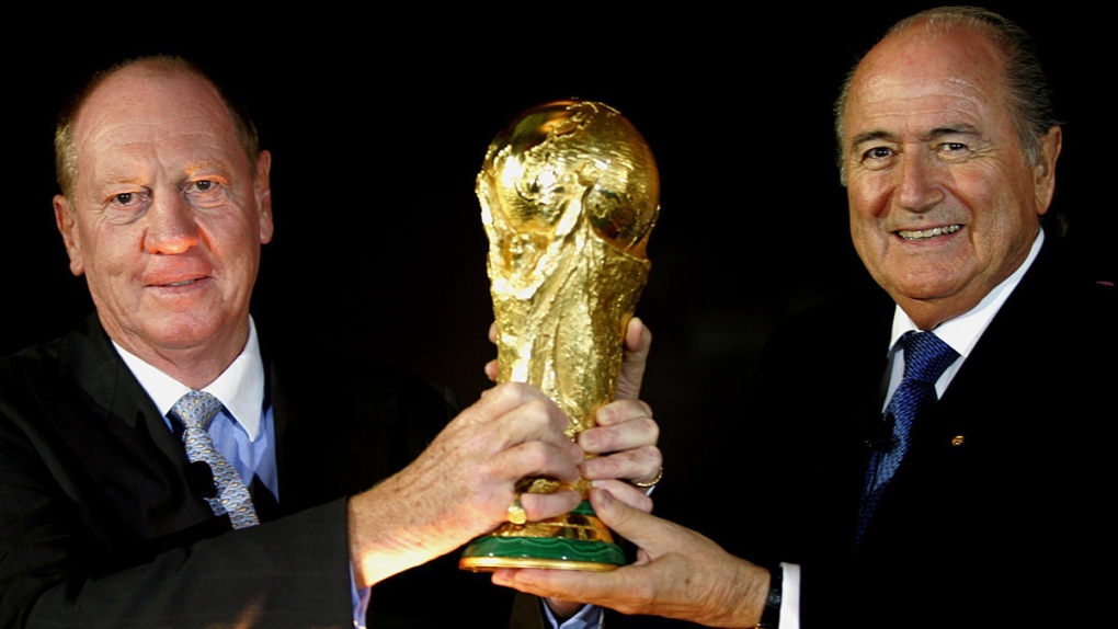 Sepp Blatter and Coca Cola's CEO in 2005
