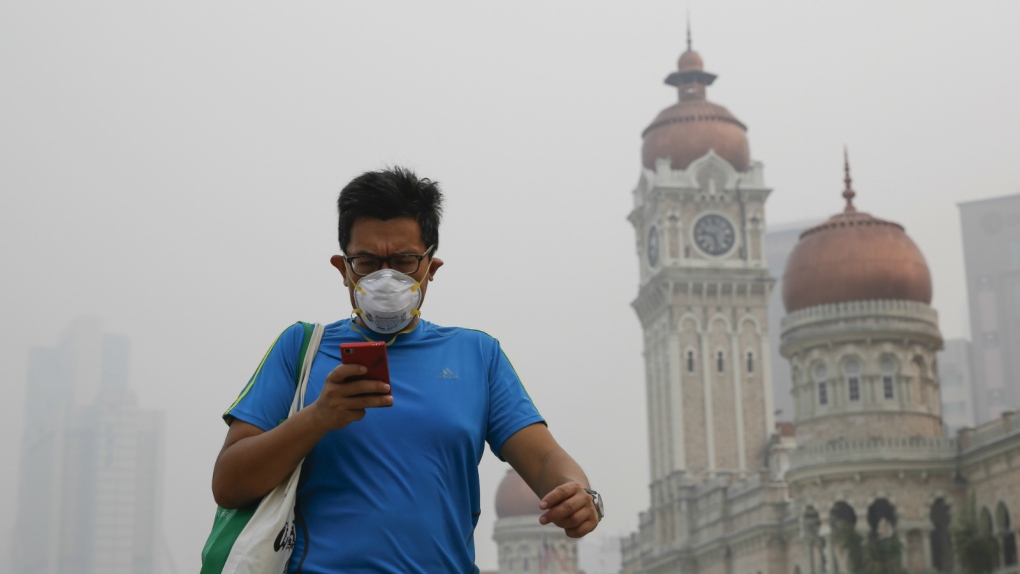 Haze forces school closures in Malaysia