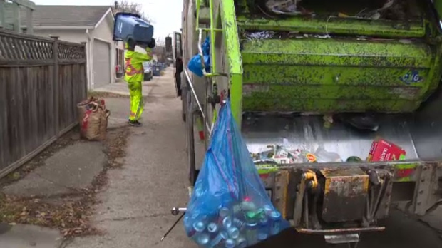 쓰레기 수거업체 엠터라(Emterra)는 위니펙 시를 상대로 6천7백만 달러 소송을 제기
