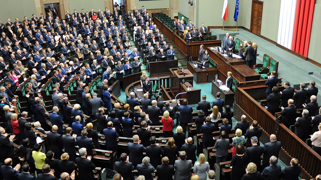 New Polish parliament sworn in