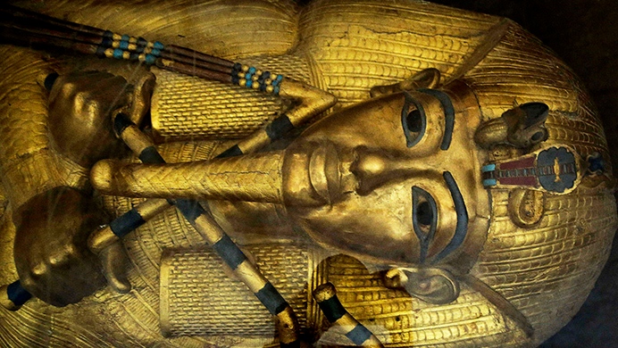mask of of King Tut
