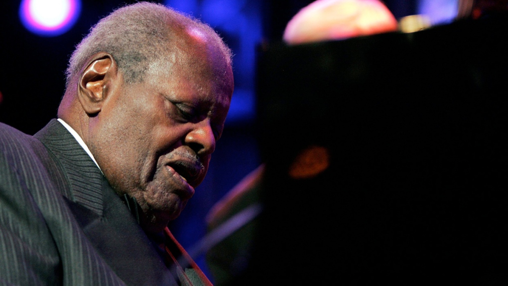 Oscar Peterson performs in 2005