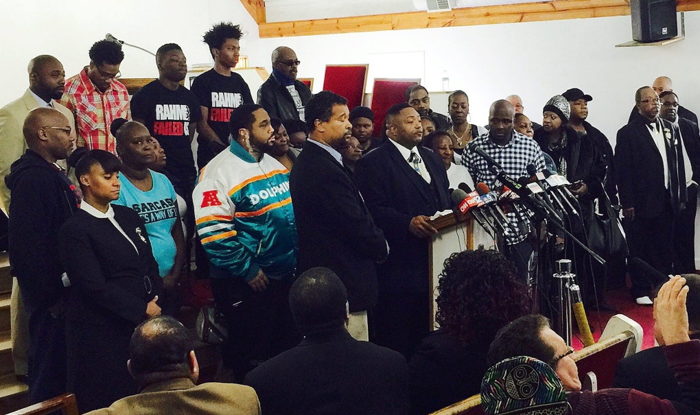 Laquan McDonald's uncle speaks at news conference