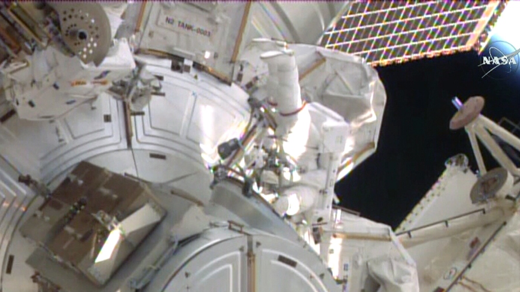 LIVE1: ISS Expedition 46 Spacewalk