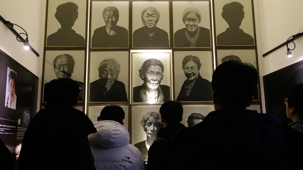 Portraits of late former South Korean 'sex slaves'