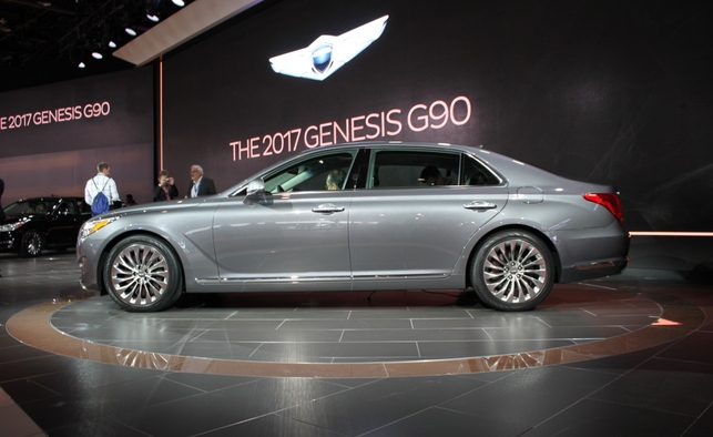 2017 Genesis G90 sedan