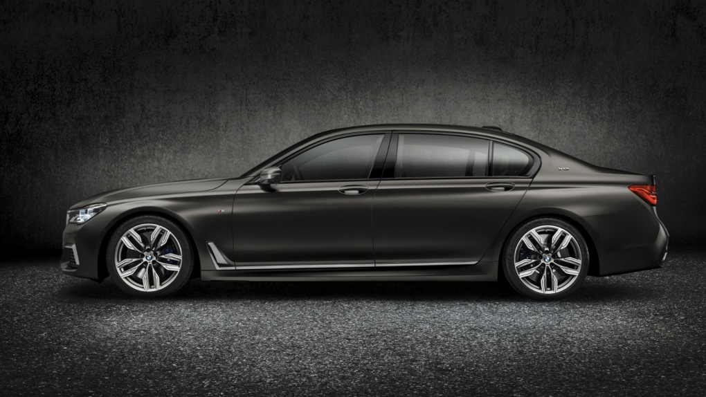 BMW unveils sedan in Geneva
