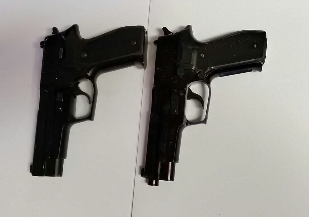 Real handgun vs BB gun