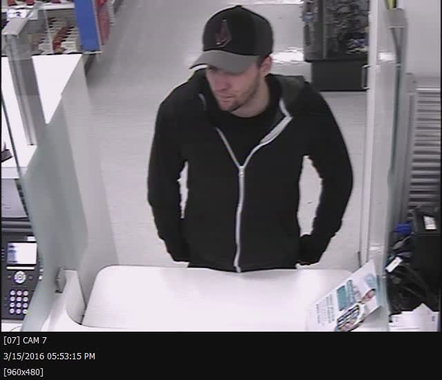 London police released two images of a male suspect in a robbery at a Rexall Pharmacy at Oxford and Waterloo Street in London, Ont. (Courtesy London Police Service)