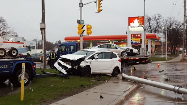 A multi-vehicle collision caused major delays at Highbury Ave. and Dundas St. after a traffic light was knocked down on Thursday, March 31, 2016. (Justin Zadorsky / CTV London)