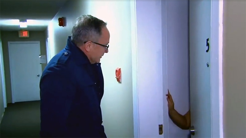 W5's Kevin Newman at the door of a prime suspect