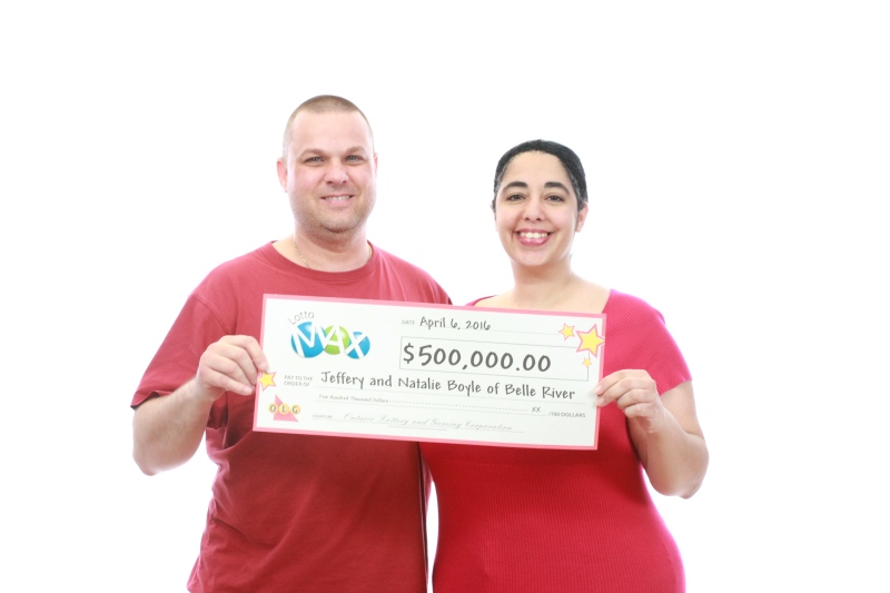 Jeffery and Natalie Boyle of Belle River won $500,000 in Lotto Max Maxmillions. (Courtesy OLG)