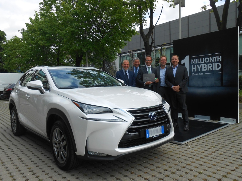 Lexus celebrates selling its 1,000,000th hybrid vehicle. (AFP)