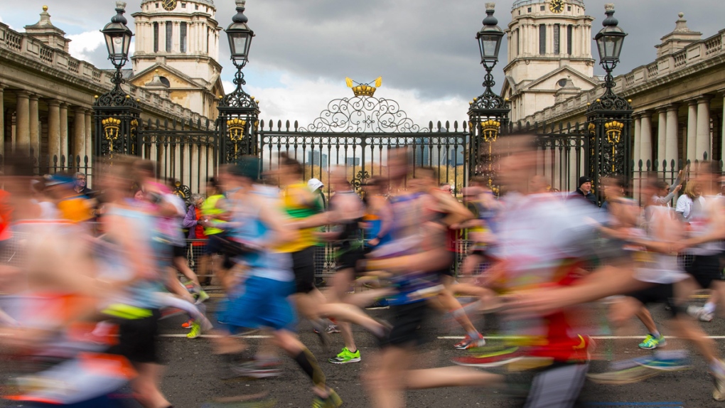 2016 London Marathon runners at Greenwich