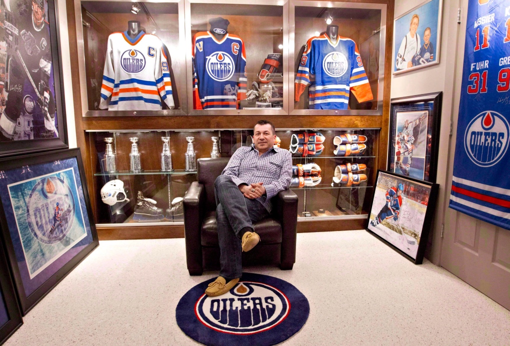 Chaulk with collection of Gretzky memorabilia 