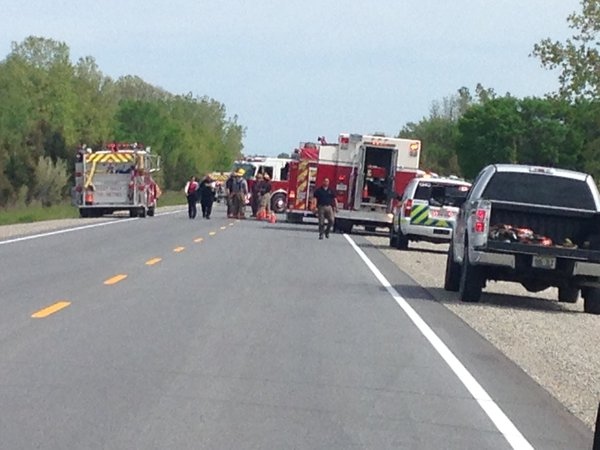 Multi-vehicle crash closes Highway 3 and Upcott Side Road in Kingsville, Ont., on Friday, May 20, 2016. (Melissa Nakhavoly / CTV Windsor)