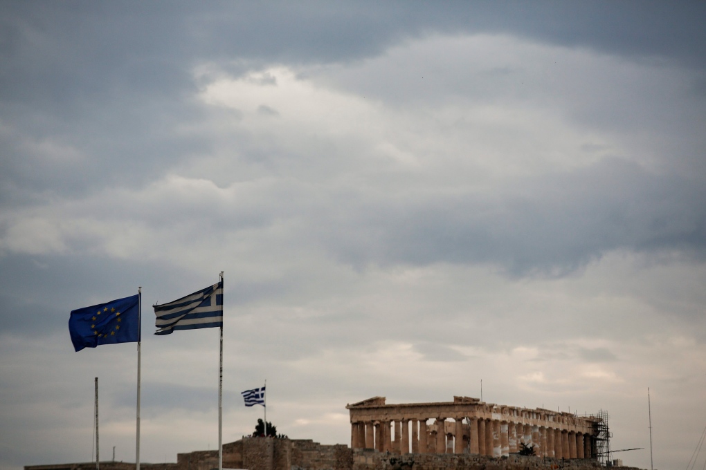 EU and Greek flag at Parthenon 