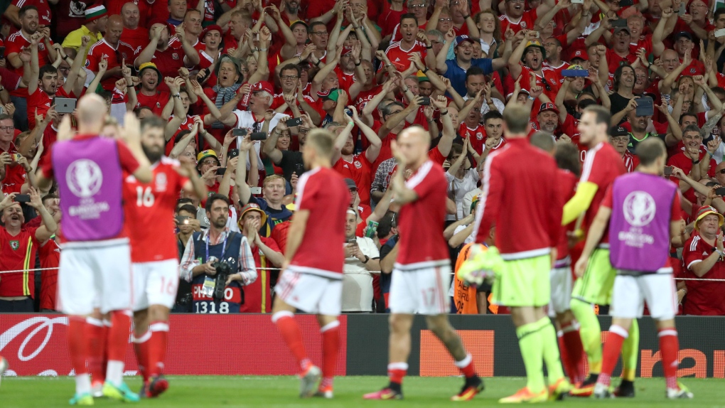 Wales tops group stage at Euro 2016