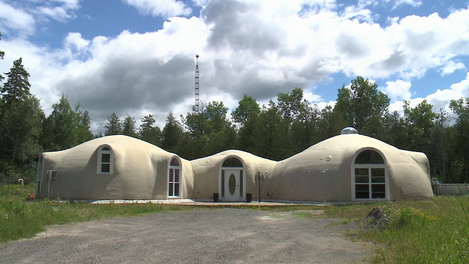 Ottawa 'dome home' a piece of unofficial 'Star Wars' real ... - 960 x 540 jpeg 275kB