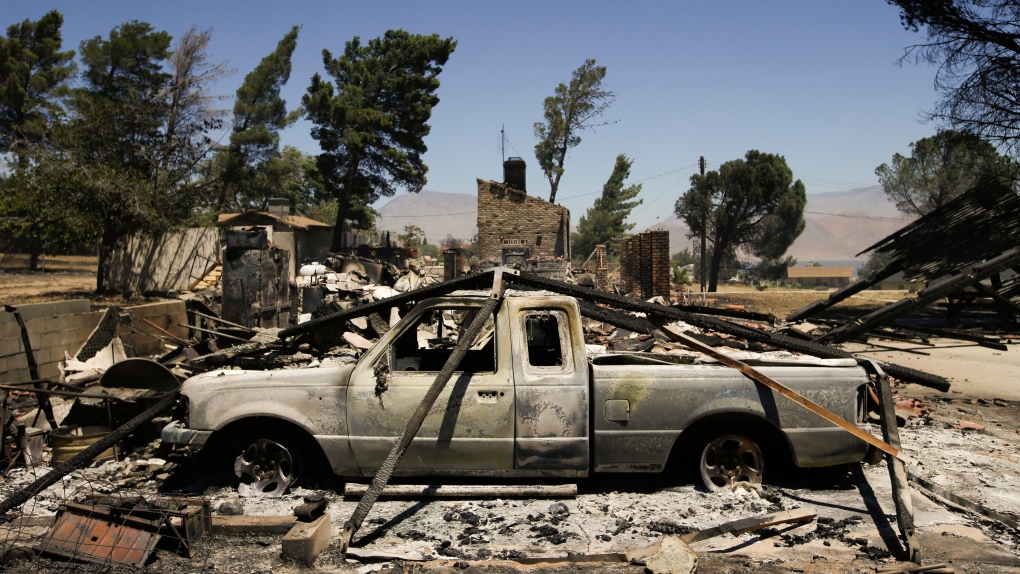 California wildfires kill 2 people