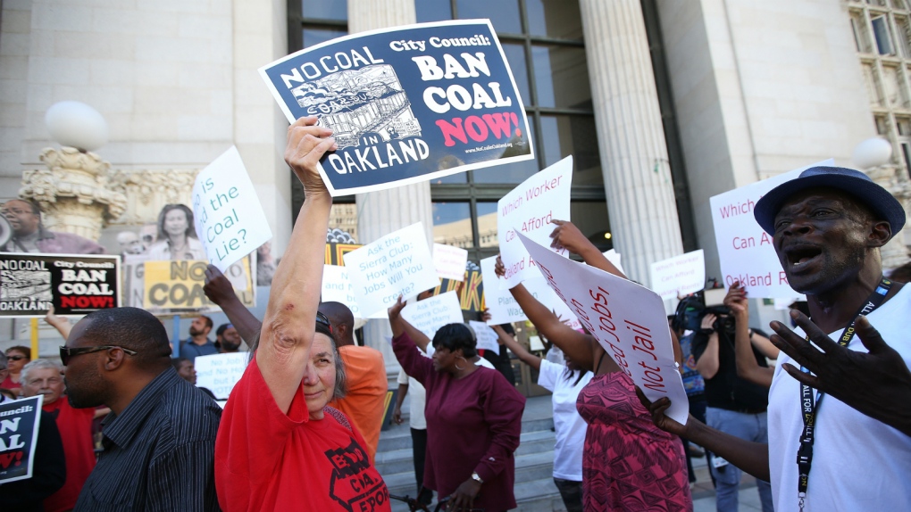 Coal shipping banned in Oakland