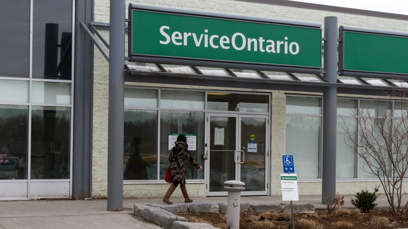 Service Ontario office in Kingston, Ont., on March 23, 2016. (Lars Hagberg/The Canadian Press)