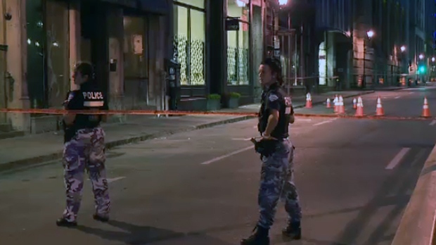 Montreal police officers closed two Notre Dame 