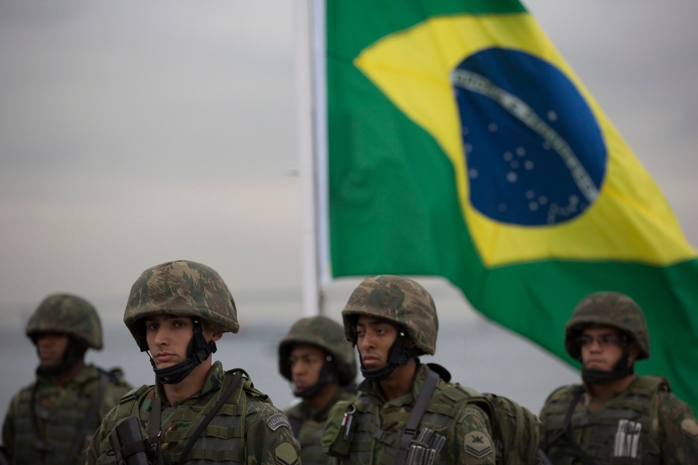 Brazilian marines simulate terrorist attack