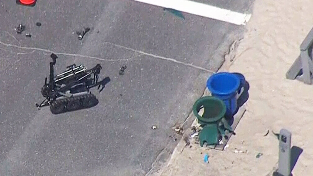 Pipe bomb goes off in NJ garbage can