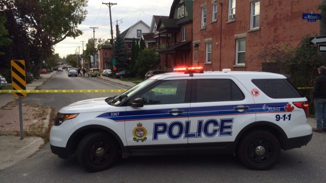 A police vehicle blocks access to the Centretown area where it is reported that a man was making threats with a weapon on Sept. 30, 2016. (Jim O'Grady/CTV Ottawa)