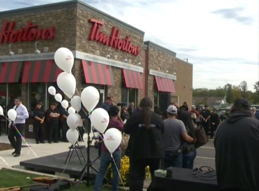 Canada’s first native-owned Tim Horton’s on native territory has opened for business on Chiefswood Road   October, 11 2016 