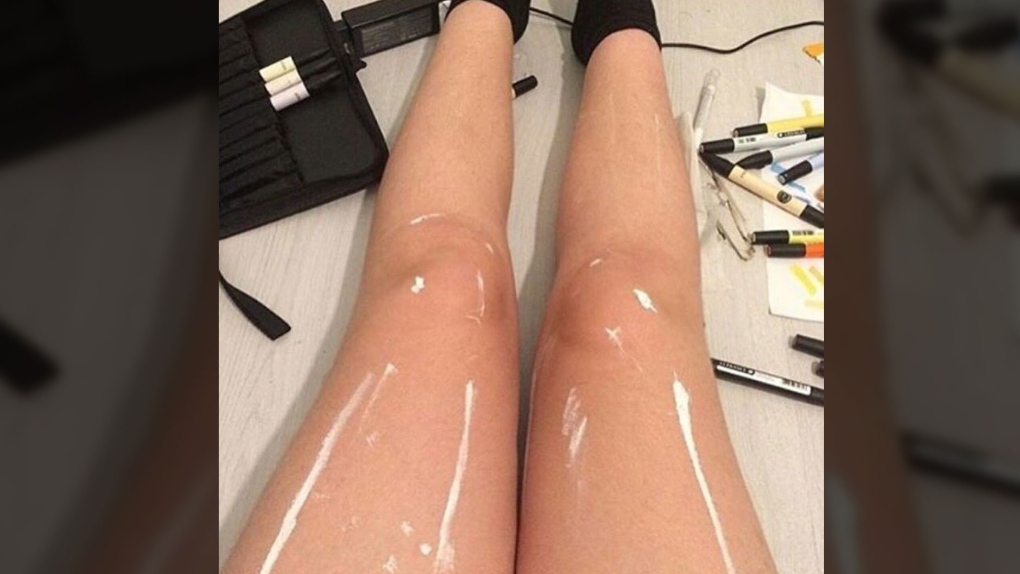 The legs shiny or painted