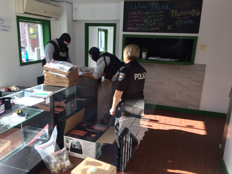 Ottawa Police raid pot shop Preston Street