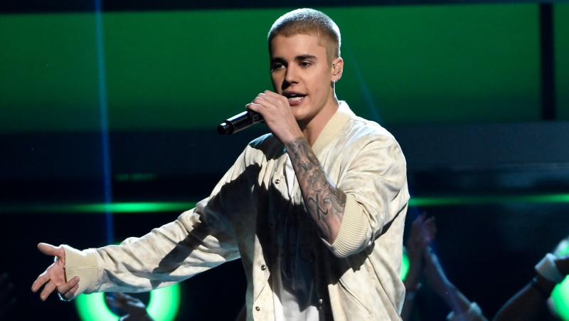 Justin Bieber performs at the Billboard Music Awards in Las Vegas on May 22, 2016. (Chris Pizzello / Invision)