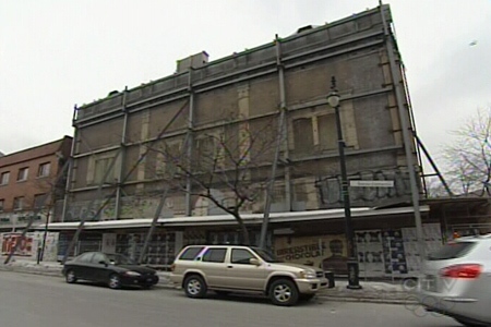 The Seville Theatre has been abandonned since 1985. (Feb. 19, 2009)