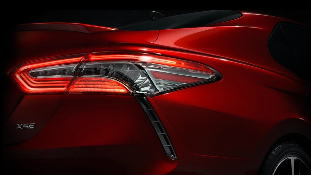 2018 Toyota Camry revealed at Detroit Motor Show