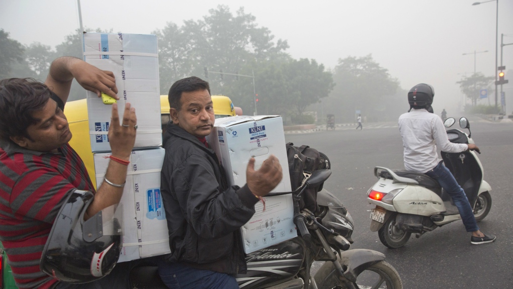 Pollution, smog in New Delhi, India